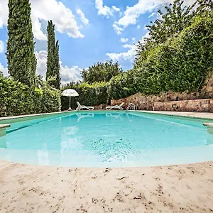 https://fonte-del-castagno.it-tuscanyhotel.com